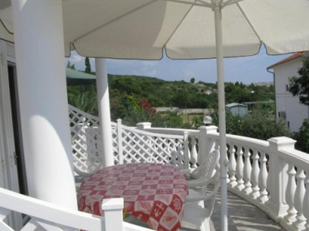 Apartments With A Parking Space Barbat, Rab - 16816 Barbat na Rabu Exterior foto